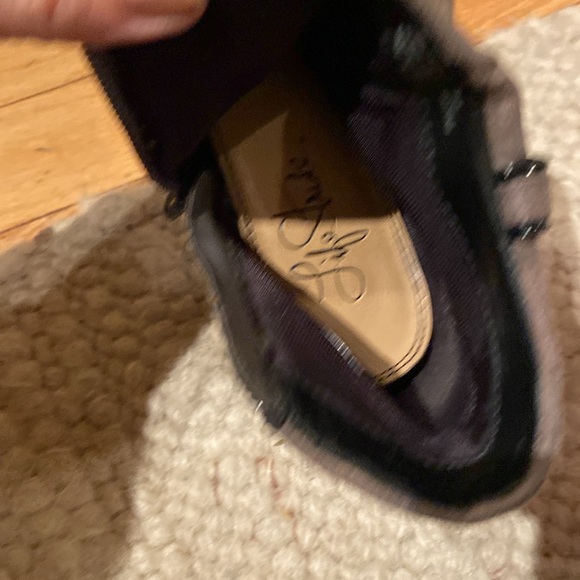 Cute little booties! - Picture 4 of 5